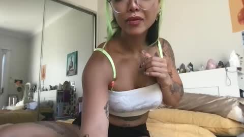 Akira Zay online show from 12/01/25, 10:37