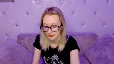 akiro_kim online show from 02/17/26, 02:19