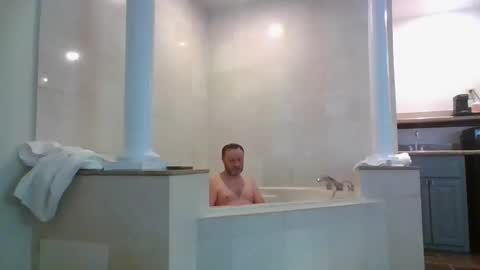 Snapshot of aktorxxl chatting on 10/06/25, 10:29 AktorXXL online show from 10/06/25, 10:29