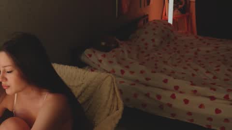 Alice online show from 12/04/25, 05:54