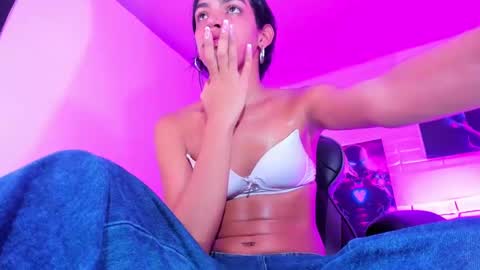 Alahia Rodriguez online show from 12/28/24, 08:15