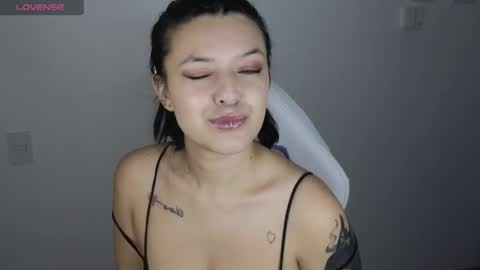 Snapshot of alahia_demon chatting on 12/17/24, 07:07 alahia online show from 12/17/24, 07:07