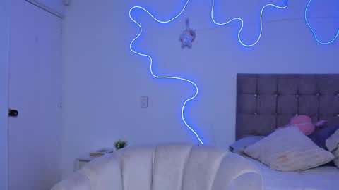 Alaia Alegria online show from 05/26/26, 11:34