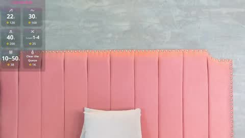 alaia_colins online show from 04/13/26, 12:49