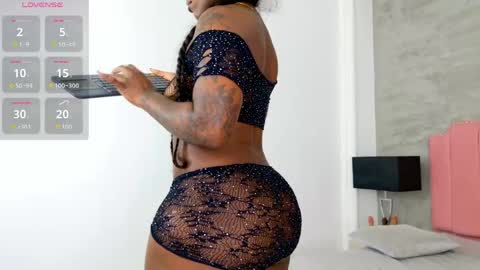 alaia_colins online show from 05/27/26, 01:46