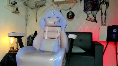 Alaia online show from 10/31/25, 11:44