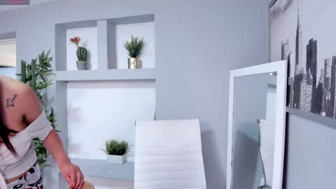 alaia_soto online show from 03/11/25, 12:33