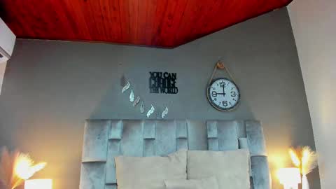  Alaia  online show from 02/22/25, 11:24