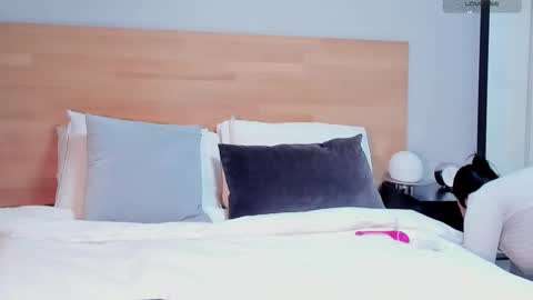     online show from 01/14/26, 08:36