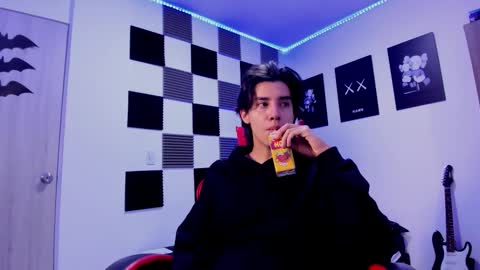 Alan Boy online show from 12/17/25, 12:00