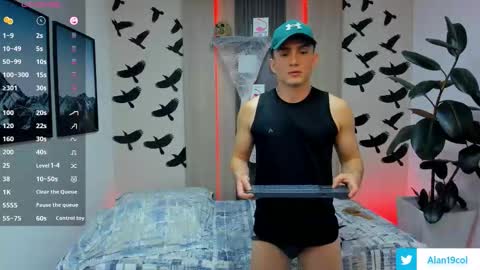 Alan  Kevin can we reach 100 thumbs up please guys  online show from 10/11/25, 07:12