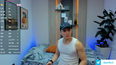 Alan  Kevin can we reach 100 thumbs up please guys  online show from 04/01/26, 07:11