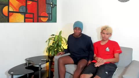 Alan and Criss - WE JUST FRIENDS WITH BENEFITS BOTH VERS online show from 12/29/24, 03:33