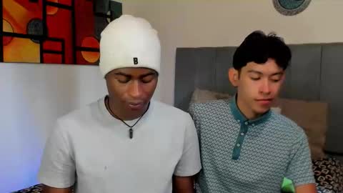 Alan and Criss - WE JUST FRIENDS WITH BENEFITS BOTH VERS online show from 11/15/25, 05:20