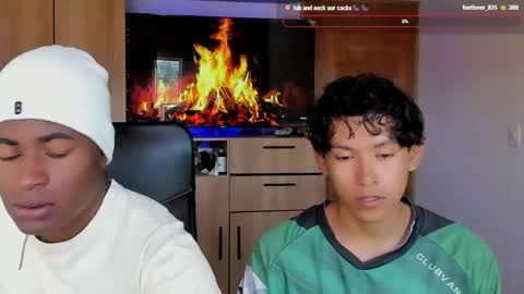 Snapshot of alan_scot chatting on 05/24/26, 02:22 Alan and Criss - WE JUST FRIENDS WITH BENEFITS BOTH VERS online show from 05/24/26, 02:22
