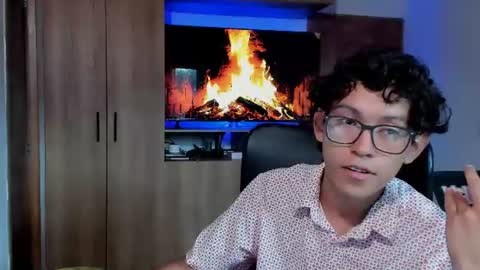 Snapshot of alan_scot chatting on 06/10/26, 11:42 Alan and Criss - WE JUST FRIENDS WITH BENEFITS BOTH VERS online show from 06/10/26, 11:42