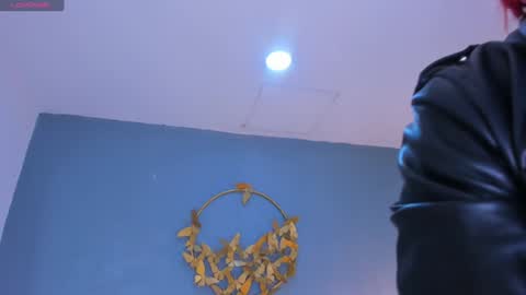 alana_2916 online show from 12/03/24, 01:21