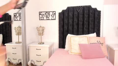 alana_2916 online show from 02/06/25, 07:18