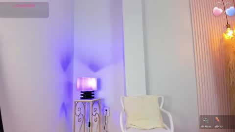 Snapshot of alana__rossetti chatting on 06/22/26, 11:51 Alana online show from 06/22/26, 11:51