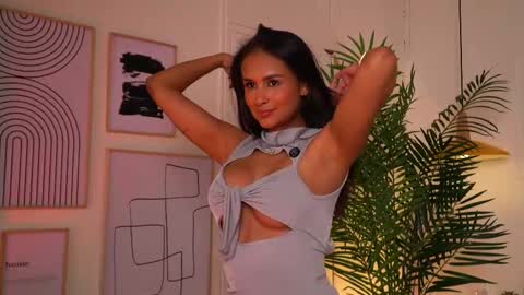 Snapshot of alana_haze chatting on 09/25/25, 01:31 Alana online show from 09/25/25, 01:31