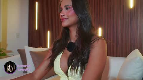 Snapshot of alana_haze chatting on 05/23/26, 03:12 Alana online show from 05/23/26, 03:12