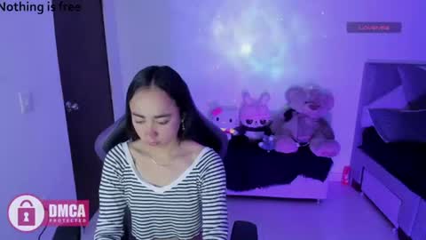 Snapshot of alana_pherson chatting on 07/10/26, 05:01 alana_pherson online show from 07/10/26, 05:01