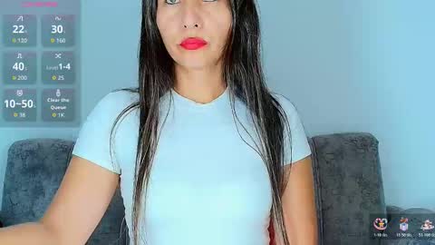 alana_pink95 online show from 12/18/25, 12:22