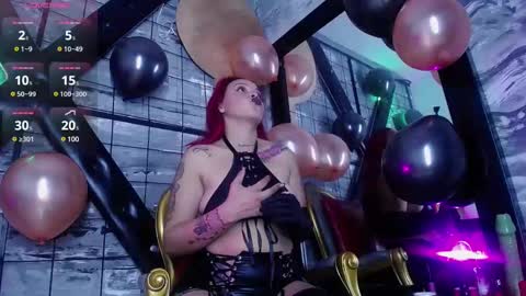 Snapshot of alana_roth chatting on 02/14/25, 03:05 ALANA ROTH online show from 02/14/25, 03:05