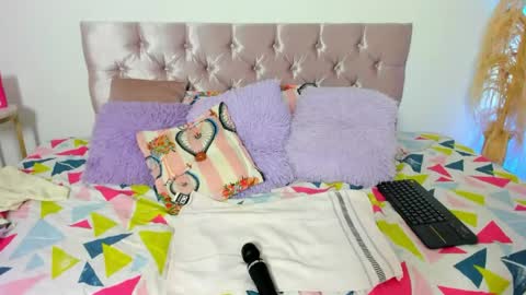 alana_vega69 online show from 06/02/26, 12:40