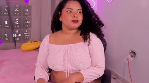 Alana Gmez  online show from 11/06/25, 03:35