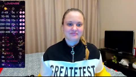 Snapshot of alanabrox chatting on 12/10/24, 04:56 Julia online show from 12/10/24, 04:56