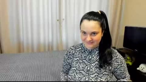 Snapshot of alanabrox chatting on 05/15/26, 02:57 Julia online show from 05/15/26, 02:57