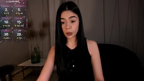 Alana online show from 12/17/25, 12:11