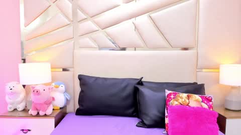 Snapshot of alanajones1 chatting on 12/12/24, 11:50 alana online show from 12/12/24, 11:50