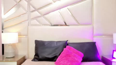 Snapshot of alanajones1 chatting on 01/31/25, 11:46 alana online show from 01/31/25, 11:46