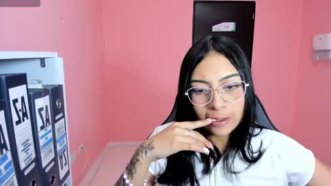 alanapetterson online show from 01/17/25, 02:18