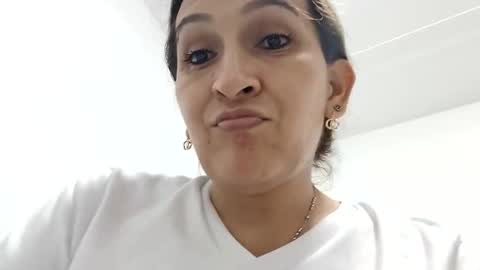 Alanastones 19 online show from 10/08/25, 04:43