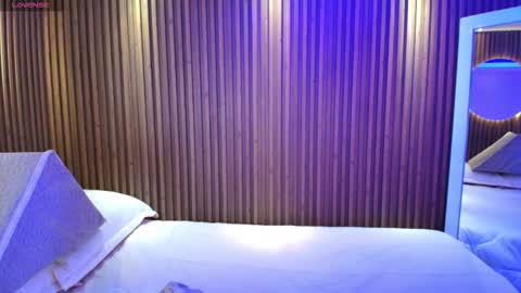 Sasha online show from 09/17/25, 03:41