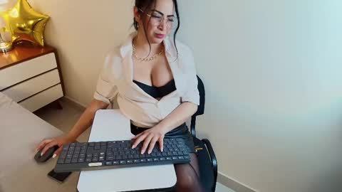 alanawestt online show from 11/14/25, 09:46