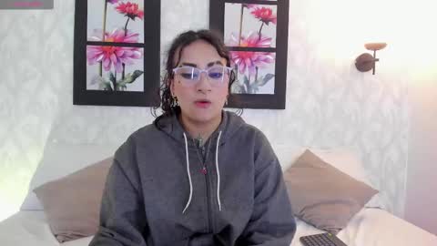  Alana Whitte  online show from 12/22/25, 11:51