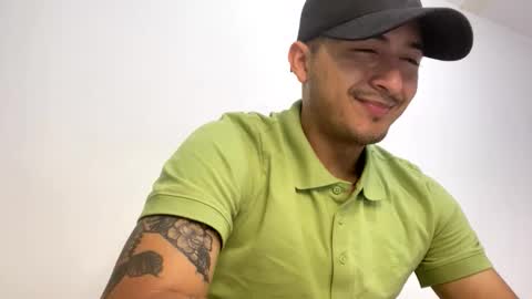 alanj998 online show from 11/11/25, 02:22