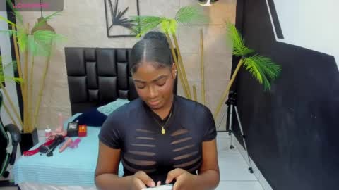 Snapshot of alanna_bonny chatting on 04/13/26, 12:10 Alanna online show from 04/13/26, 12:10