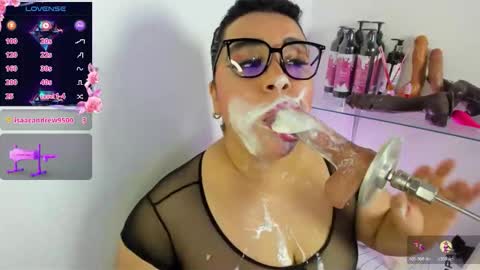 Snapshot of alanna_sloppy chatting on 02/14/26, 06:59 alana silver online show from 02/14/26, 06:59