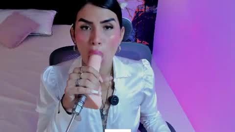 Snapshot of alanna_wild chatting on 06/26/26, 06:56 Alana online show from 06/26/26, 06:56