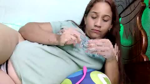 Alannahank online show from 01/07/25, 04:18