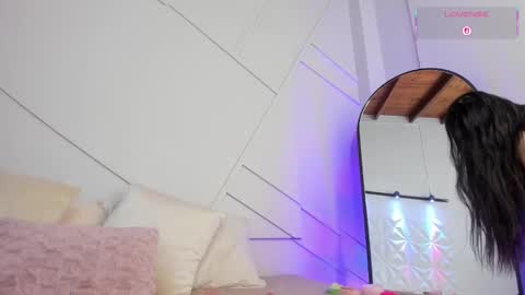 alannarouge online show from 11/28/25, 11:35