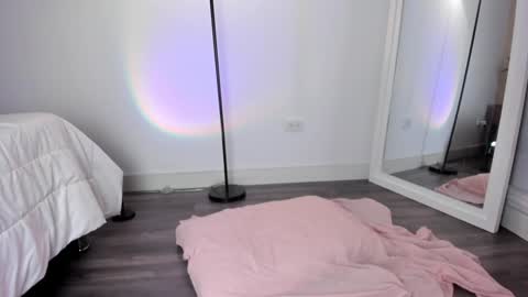 Alanna Cute Russell online show from 02/07/25, 08:31