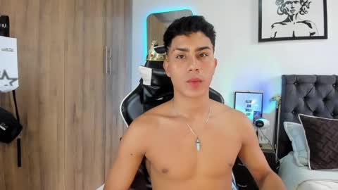 Snapshot of alannaughty_ chatting on 02/25/26, 10:08 alannaughty_ online show from 02/25/26, 10:08