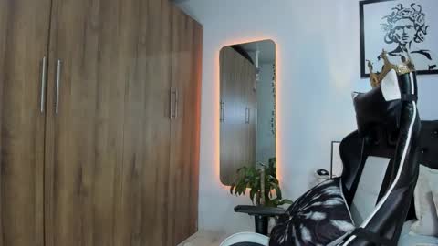 Snapshot of alannaughty_ chatting on 03/03/26, 05:24 alannaughty_ online show from 03/03/26, 05:24