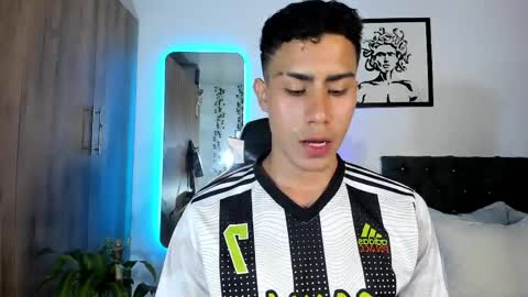 alannaughty_ online show from 04/15/26, 12:06